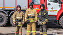 «Защищался от дыма одеялами»: в Кургане пожарные спасли горожан из пожара в пятиэтажке
