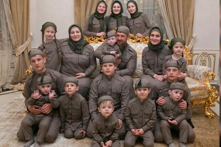 У Рамзана Кадырова многодетная семья