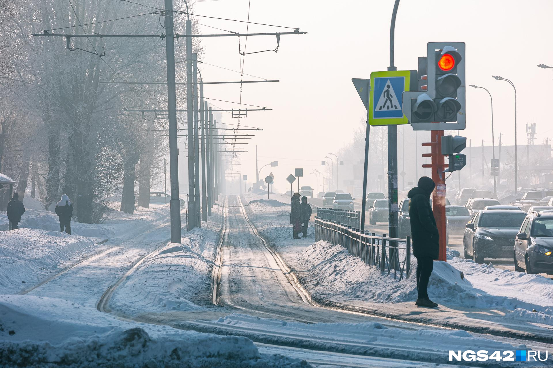 В Барнауле ветер опять вывел из строя несколько светофоров: когда их починят