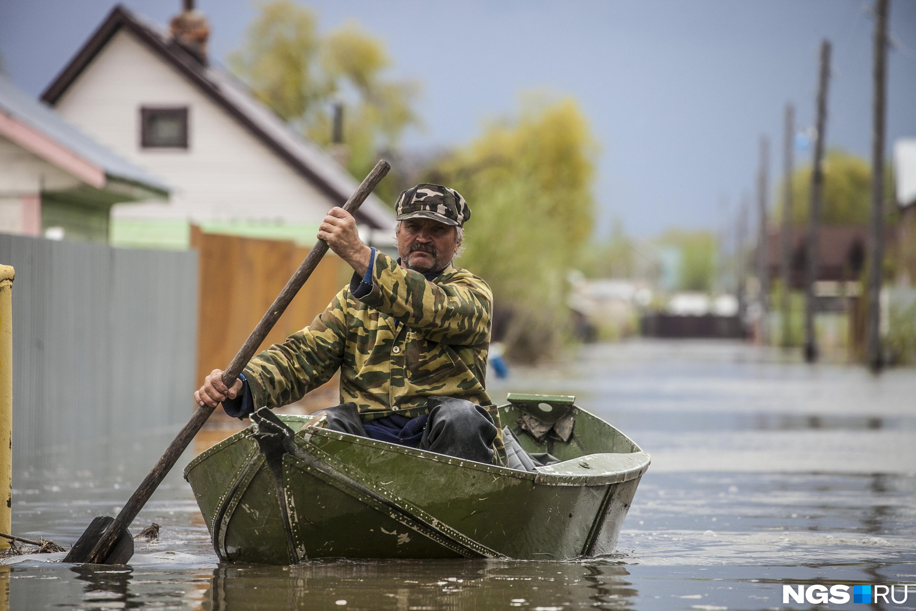 Укреплена дамба, затоплено 60 домов — оперативные данные о паводке в Алтайском крае