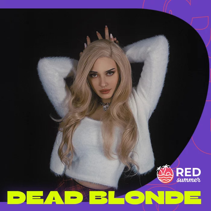 Dead blonde певица. Рэйви певица. Певица из Дагестана блондинка.
