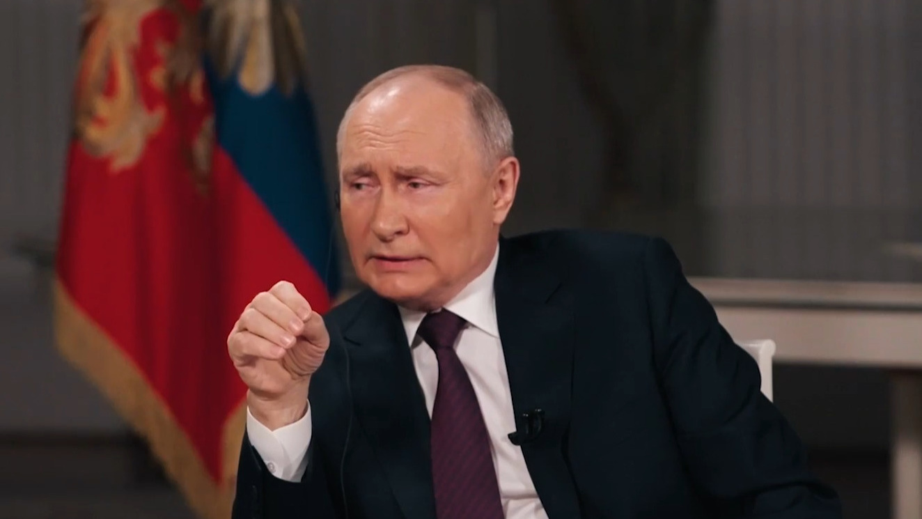 Путин дал интервью журналисту из США. Главное про СВО, Украину и экономику