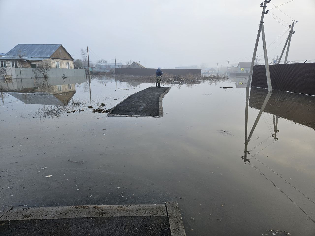 Паводок в Оренбурге, на сколько поднялся Урал, фото и видео - 10 апреля  2024 - ФОНТАНКА.ру