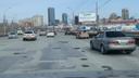 «Разрушено 600 квадратов полотна»: в мэрии назвали сроки ближайшего ремонта Димитровского моста
