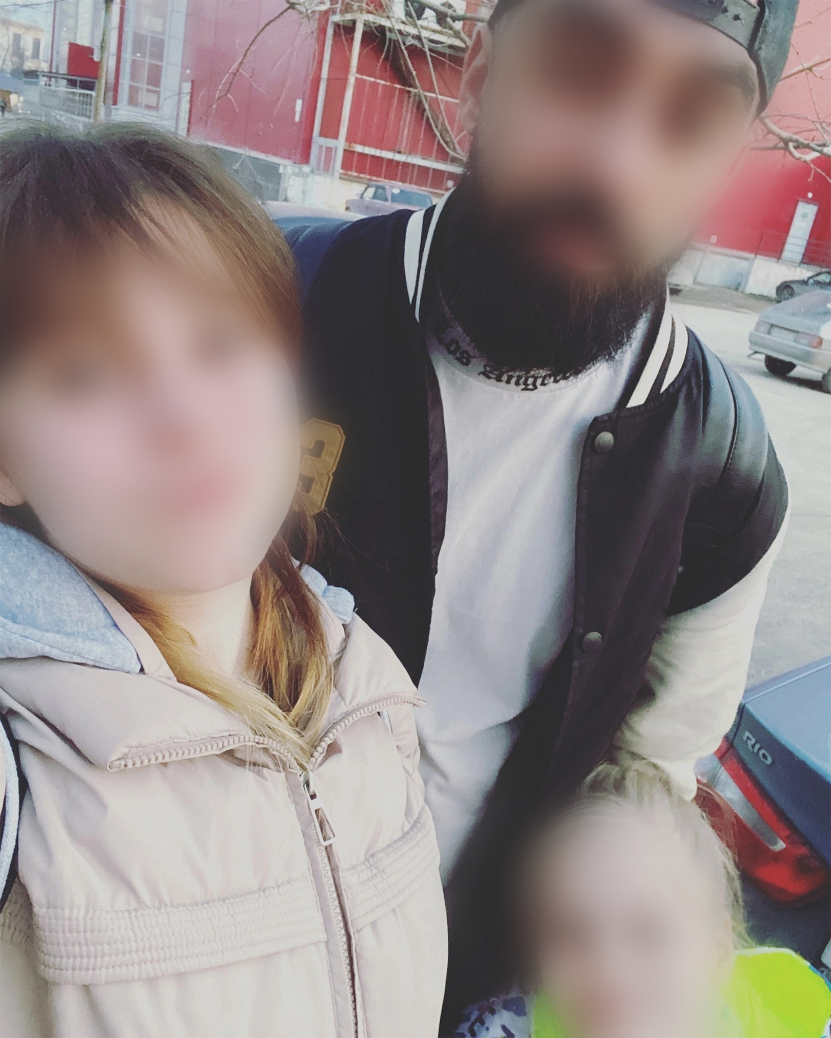 Пара воспитывала дочку Евгении от первого брака Пара воспитывала дочку Евгении от первого брака