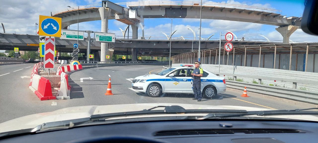 Автомобилисты сообщают о закрытых съездах на ЗСД