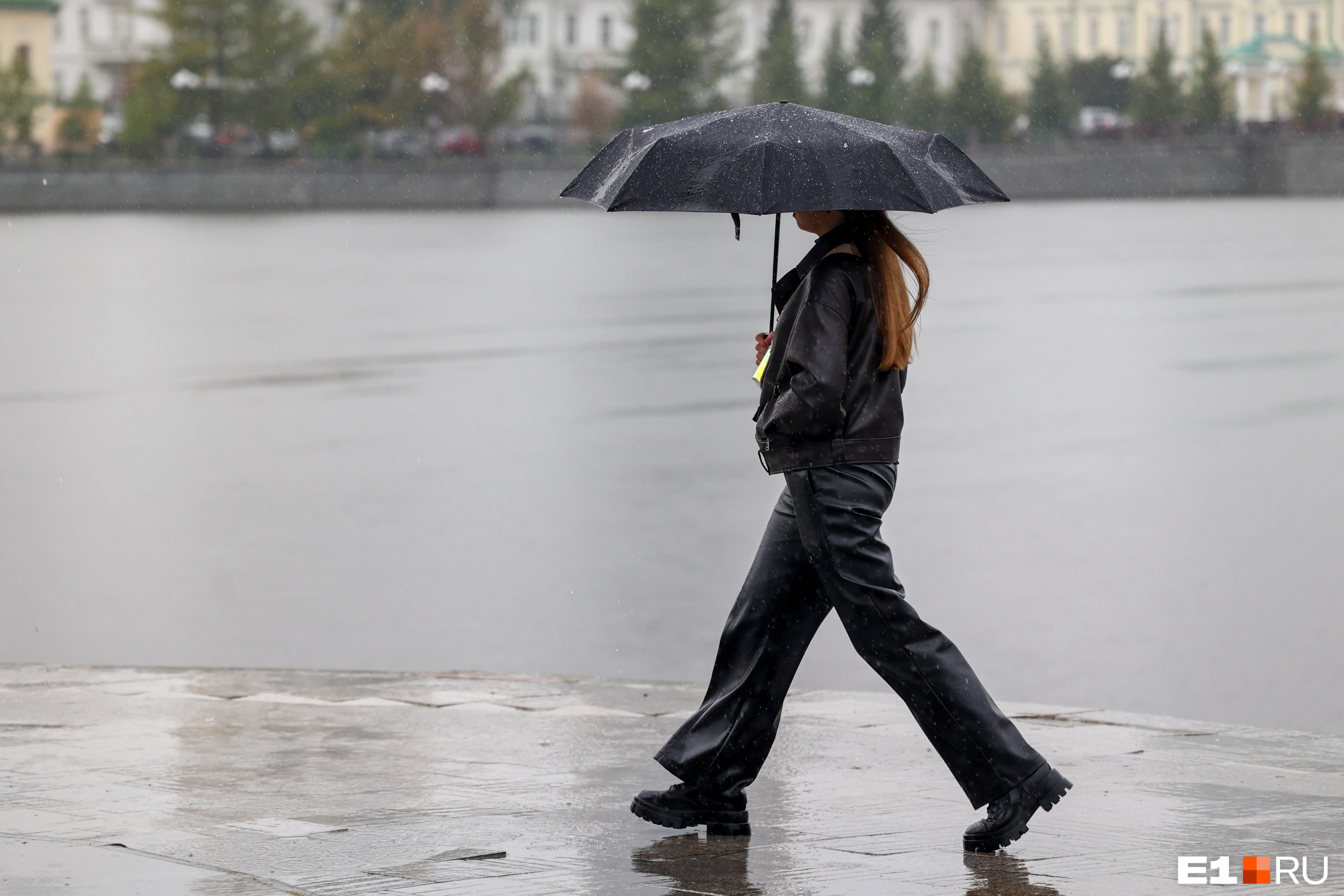 В Свердловской области объявили штормовое предупреждение на 1 сентября