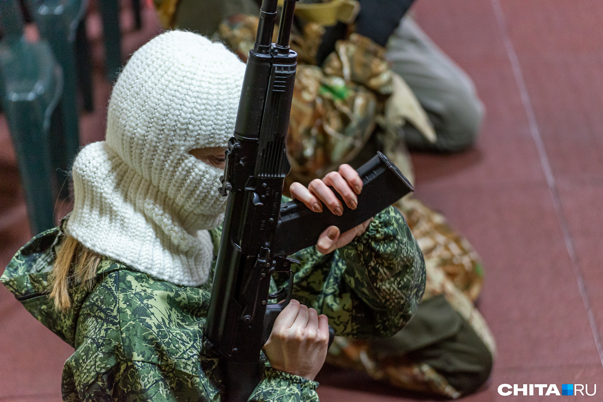 Какие женские специальности востребованы на СВО, кто из женщин подходит