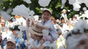 Единороги, пена и бесплатный пломбир: как проходит в Челябинске фестиваль мороженого