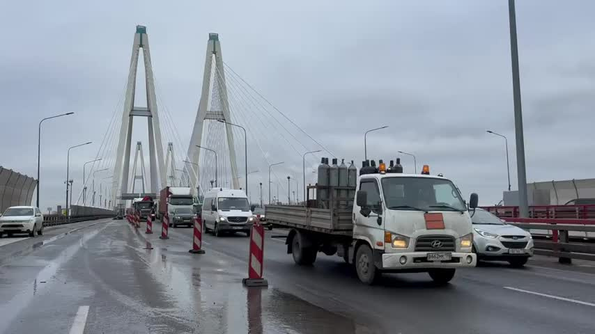 Секс в машине дальнобойщика: 3000 бесплатных порно видео