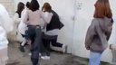 «Прижали к гаражу и забили ногами»: под Волгоградом толпа школьниц жестоко расправилась над сверстницей — видео