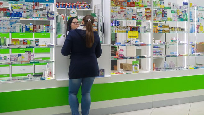 «Где то одно дешевле, где то другое»: красноярцы выбрали лучшую в городе аптеку
