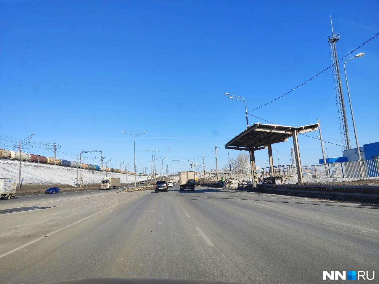 На въезде в Нижний Новгород усиленно проверяют транспорт после сообщений о вооруженном подростке