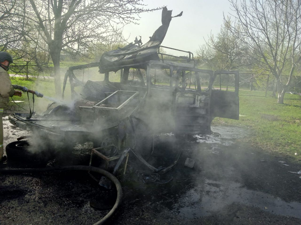 Беспилотник атаковал автомобиль в Курской области. Погибли дети