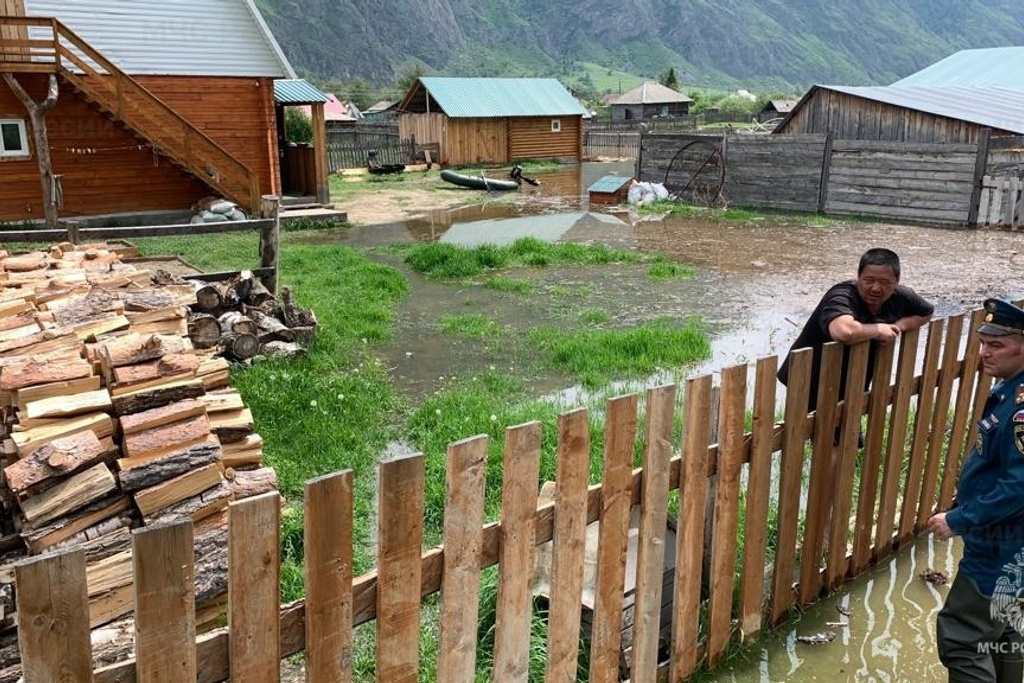 Уровень воды в реках Алтайского края и Республики Алтай