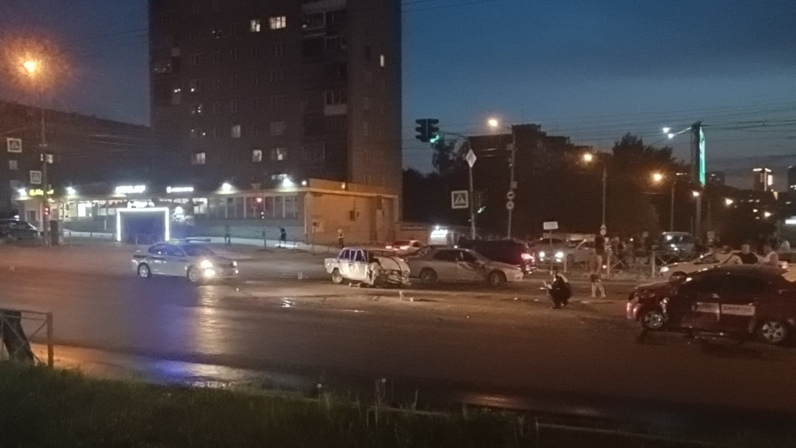 Водитель без прав и трое пострадавших: подробности ночного ДТП возле «Золотой Нивы»