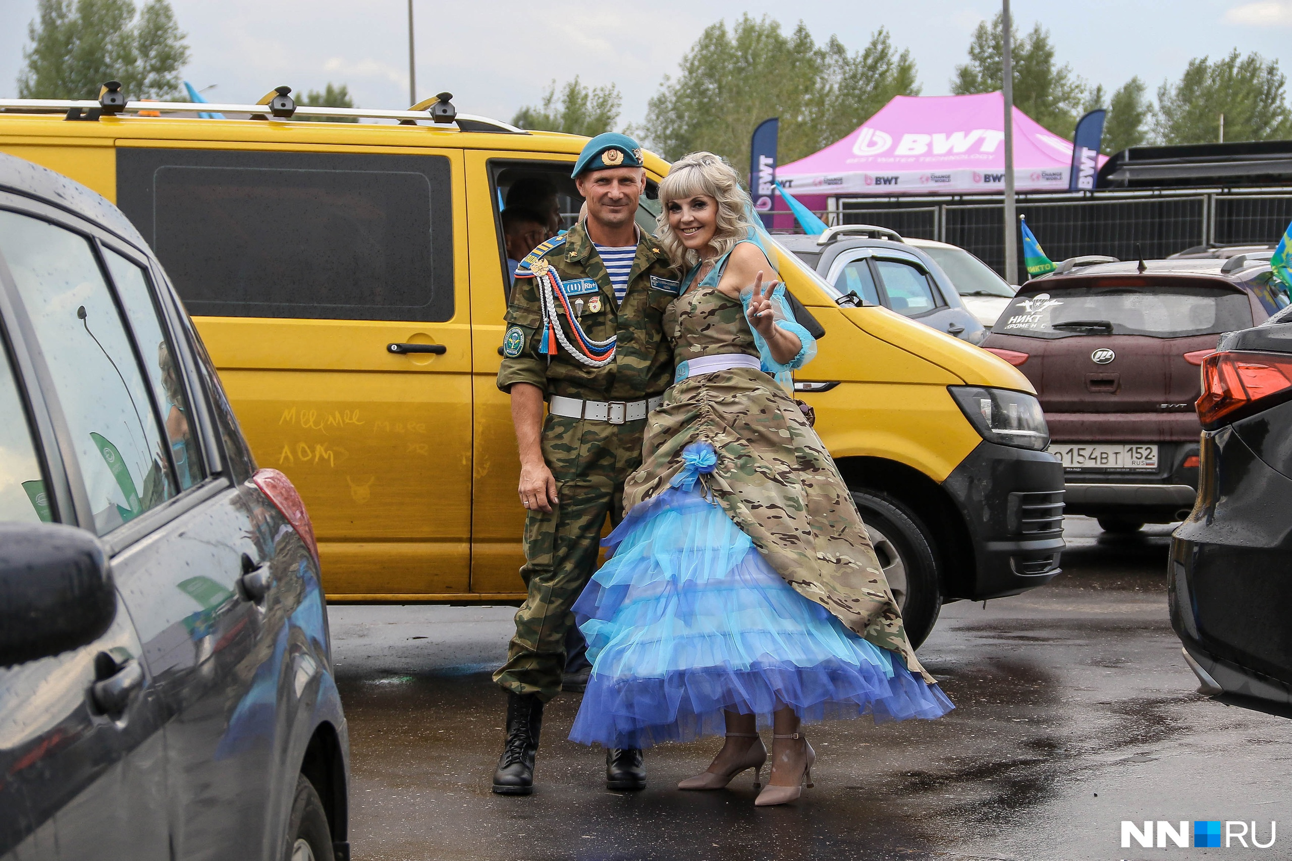 «Только с регистрации едем». Как прошёл день ВДВ в Нижнем Новгороде — эффектный фоторепортаж NN.RU