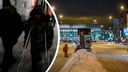 «Идёт своими ногами тяжело раненый»: ветерану СВО отказали в помощи во время посадки на новосибирском вокзале
