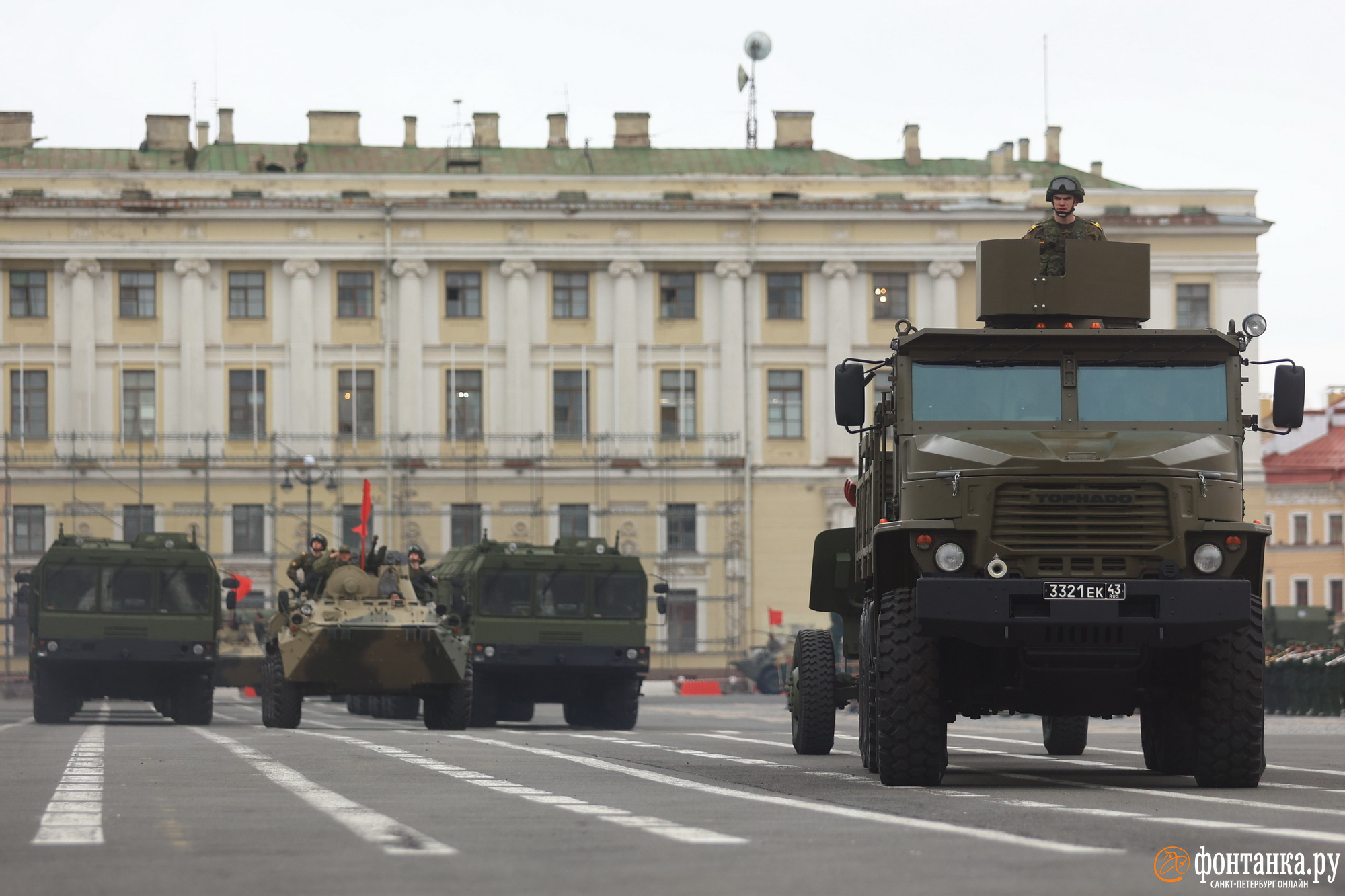 Парад 9 Мая в Петербурге: во сколько начинается, какая военная техника  участвует, где посмотреть парад - 7 мая 2023 - ФОНТАНКА.ру