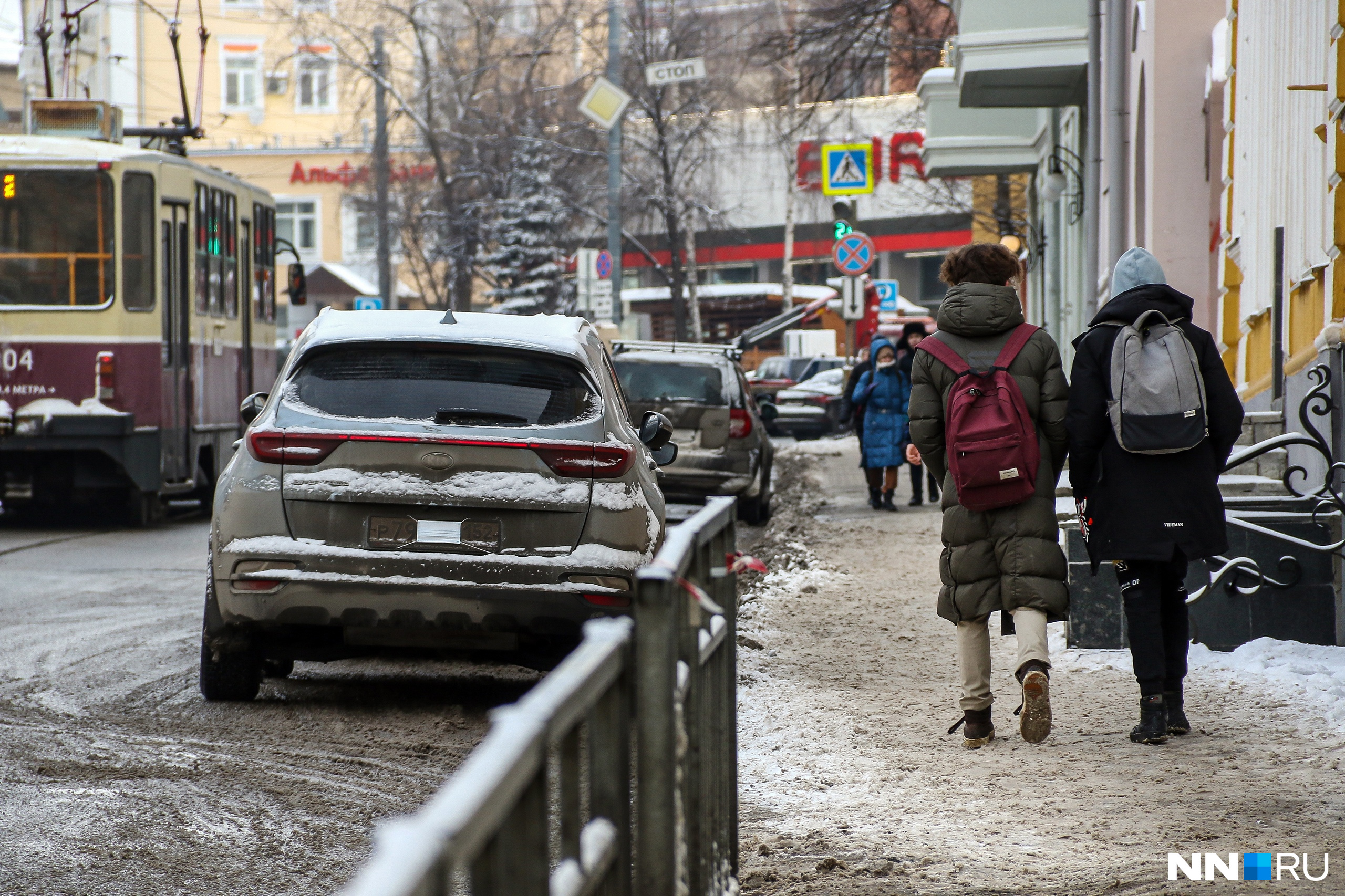 В Нижнем Новгороде запретили скрывать номера машин на платных парковках. Помехи будут убирать вручную