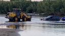 «Пытался вытащить гидроцикл»: как Land Cruiser застрял в протоке под Новосибирском