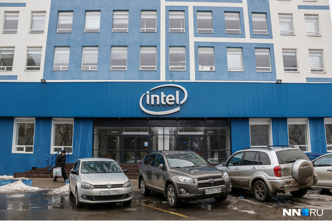 «Рядом появится еще и жилье». Крупный застройщик перекупил у властей здание Intel и близлежащую землю в Нижнем