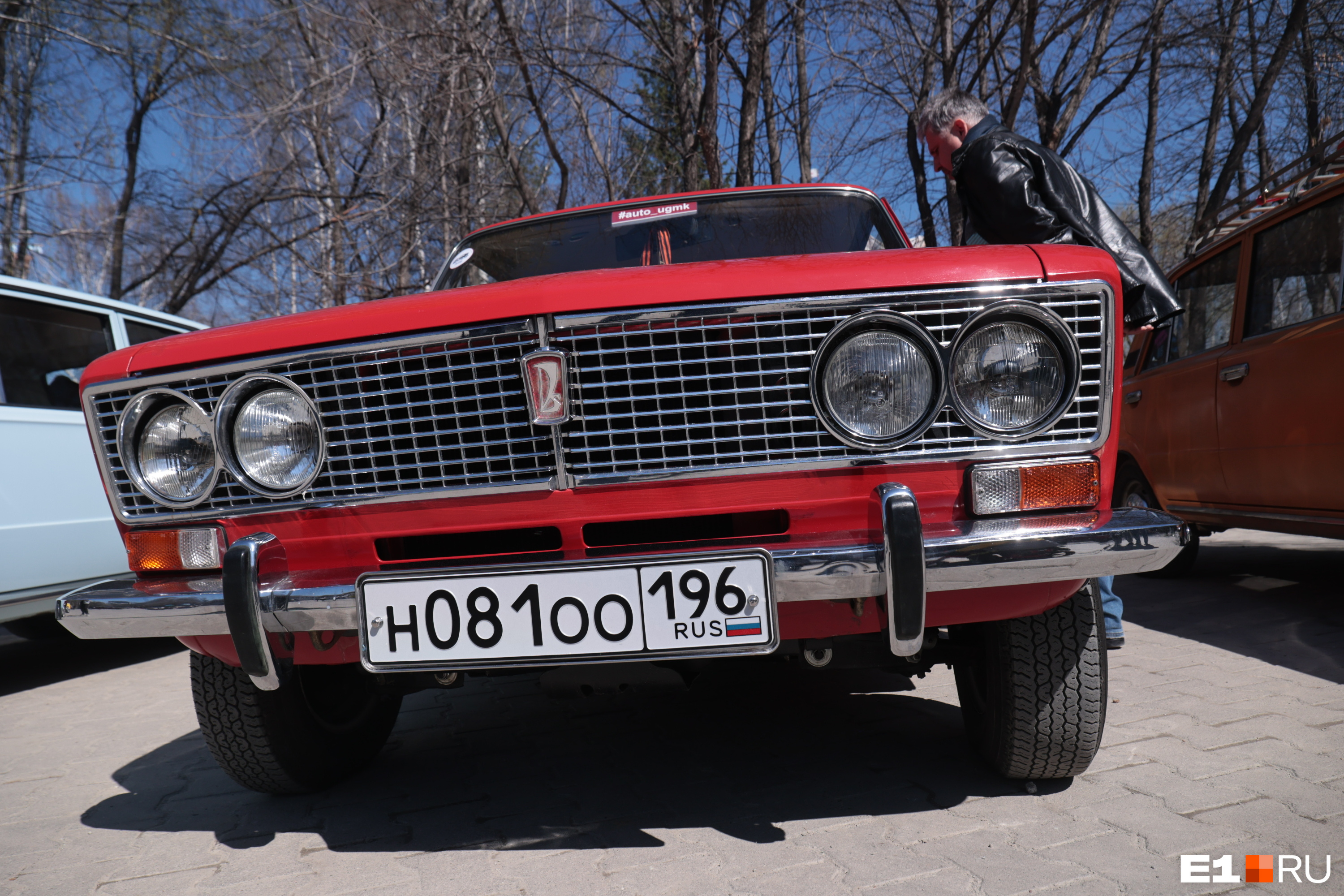 Роскошная! И номерок хорош