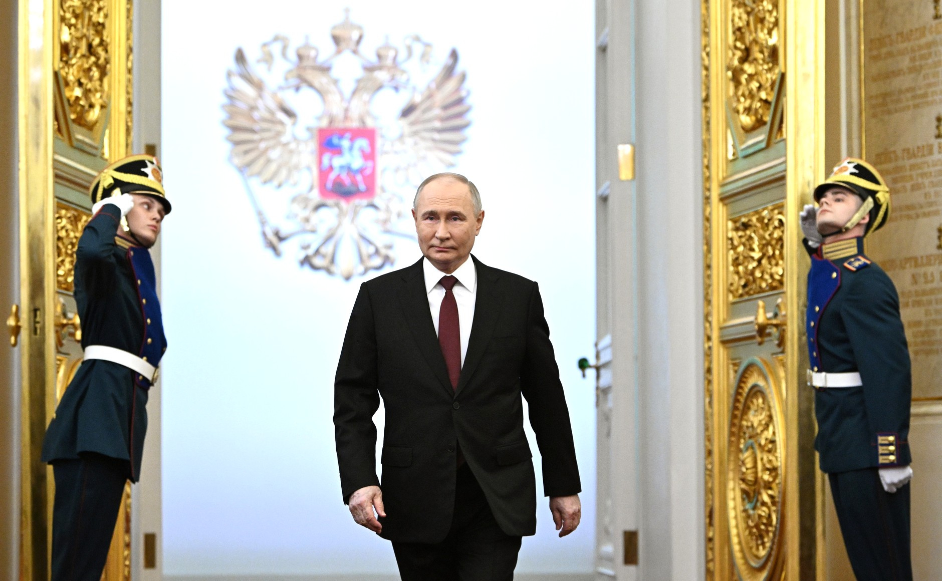 Владимир Путин официально стал президентом России в пятый раз