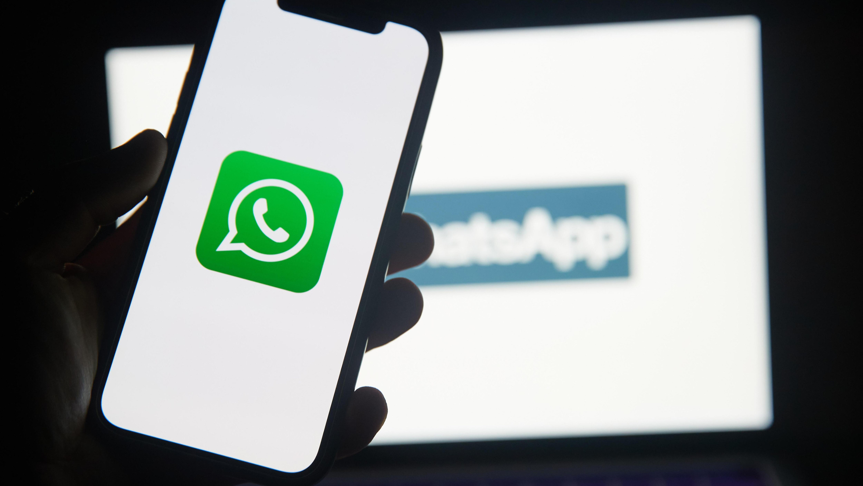«Не приходят сообщения»: новосибирцы пожаловались на сбои в работе WhatsApp