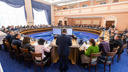 «Сходите на стендап»: как депутаты обсуждали выборы мэра Новосибирска — от обвинений в лицемерии к новым кандидатам