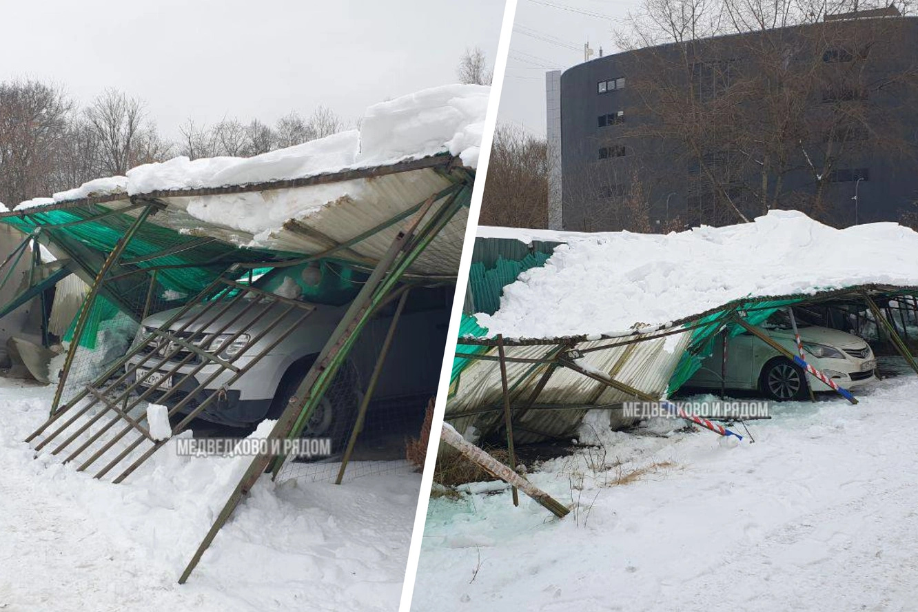 Крыша парковки в Москве из-за снега рухнула на машины