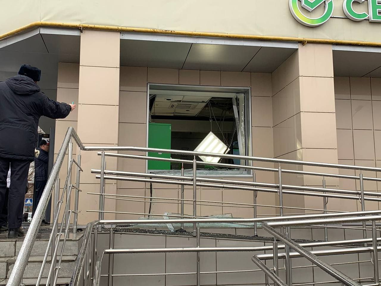 В банкомате, который взорвали в Омске, было 1,5 миллиона