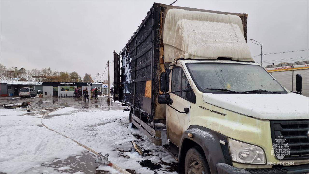 Фото пожара на газовой заправке в Химках в Подмосковье - 30 октября 2023 -  ФОНТАНКА.ру