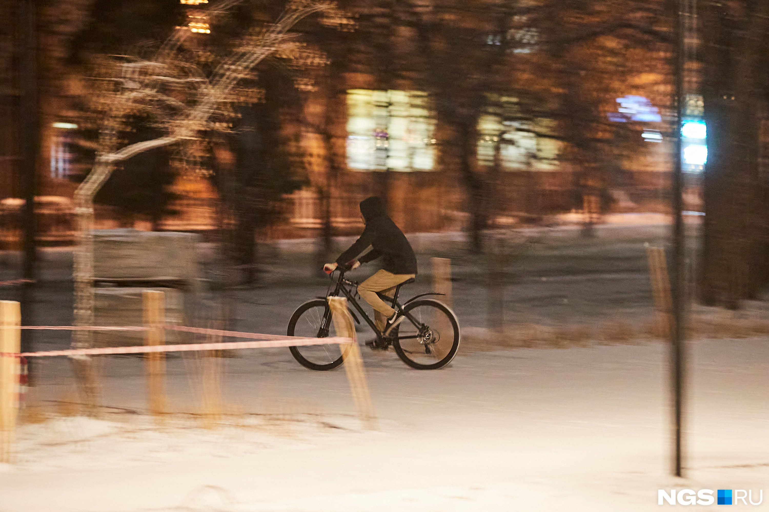 Бесстрашные новосибирцы не спешат заканчивать велосезон