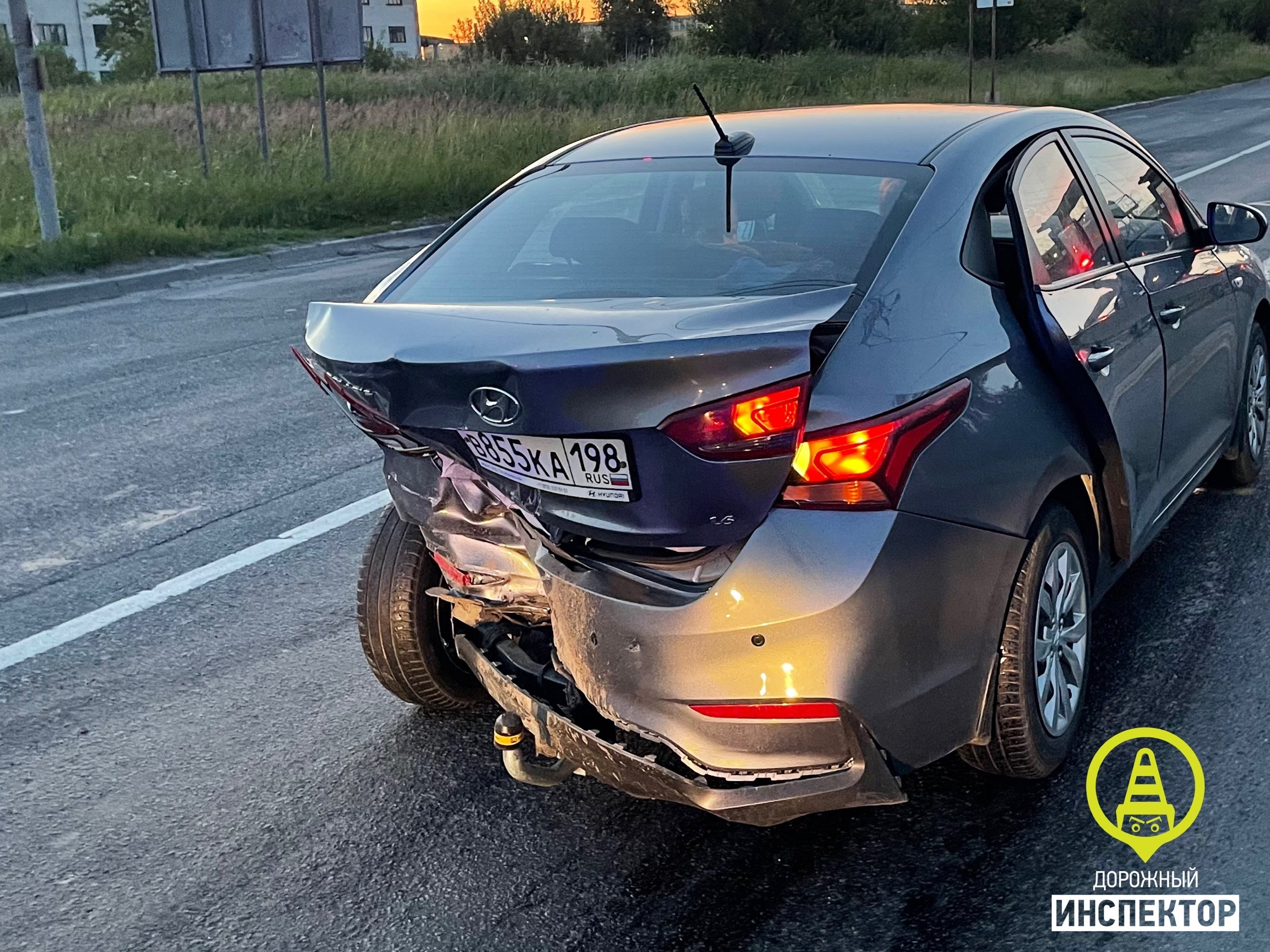 Погоня за каршерингом на КАД в Петербурге закончилась ДТП у Грузового  проезда - 16 июля 2023 - ФОНТАНКА.ру