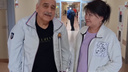 «Приходилось пользоваться костылями»: новосибирские врачи прооперировали артиста Юрия Бобкова