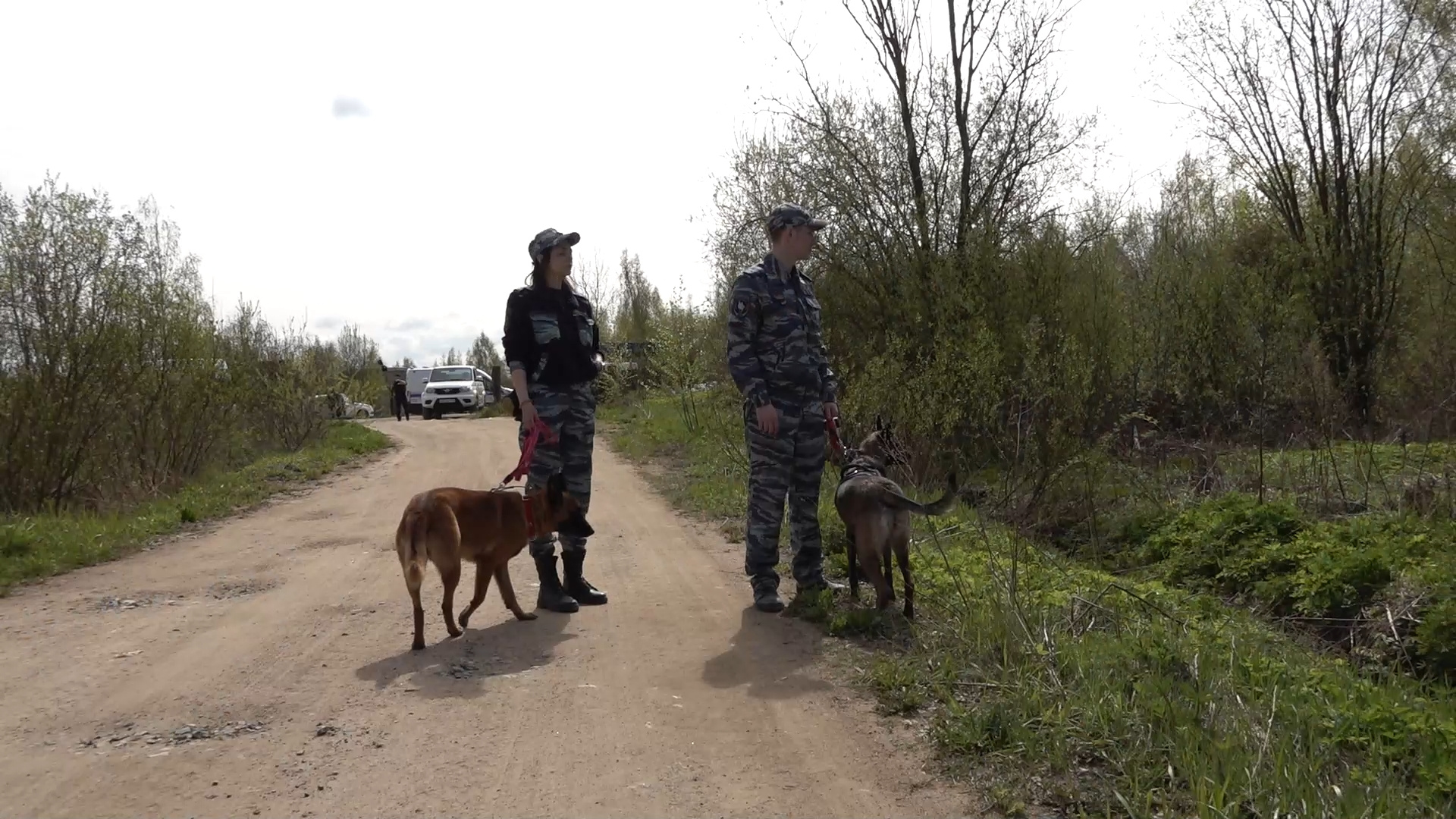 На стройплощадке у Волхонского шоссе проверили более 700 мигрантов. Треть из них уехали с полицией