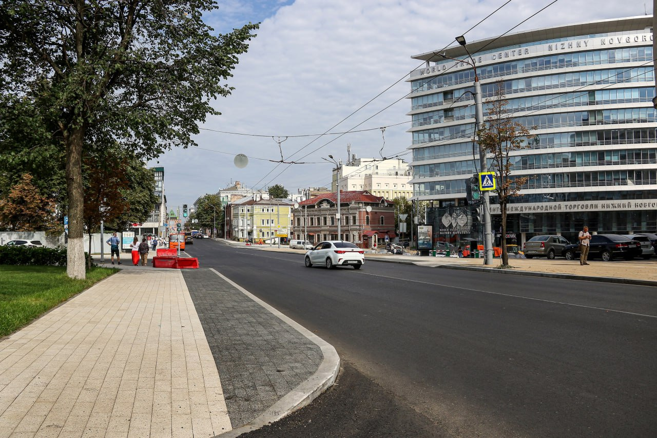 Кстати, сама Варварская сейчас пустует, но на прилегающих и дублирующих дорогах творится полнейший ужас Кстати, сама Варварская сейчас пустует, но на прилегающих и дублирующих дорогах творится полнейший ужас