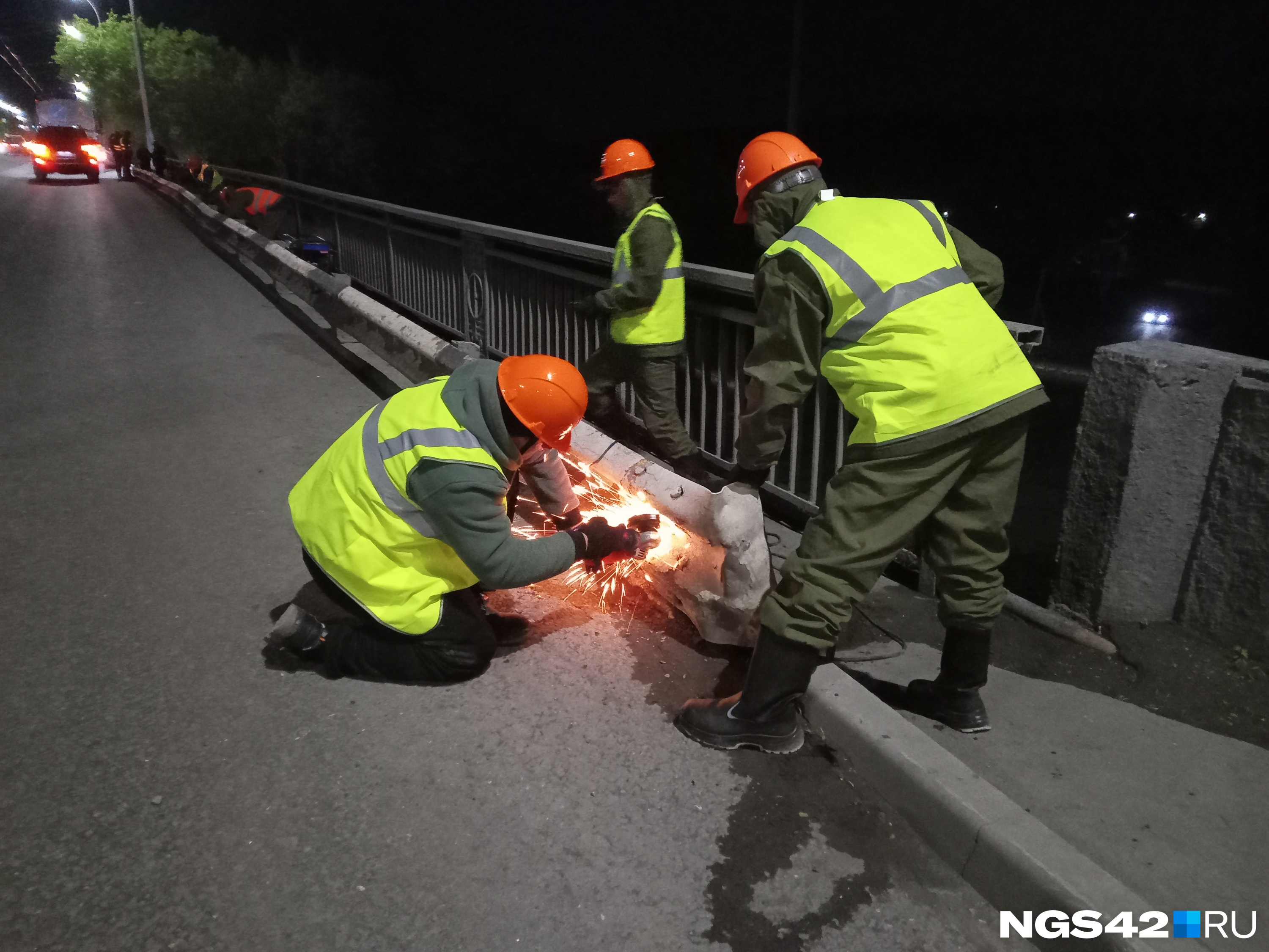 Увидимся через 1,5 года: рабочие начали капитальный ремонт Кузбасского моста. Фото и видео события