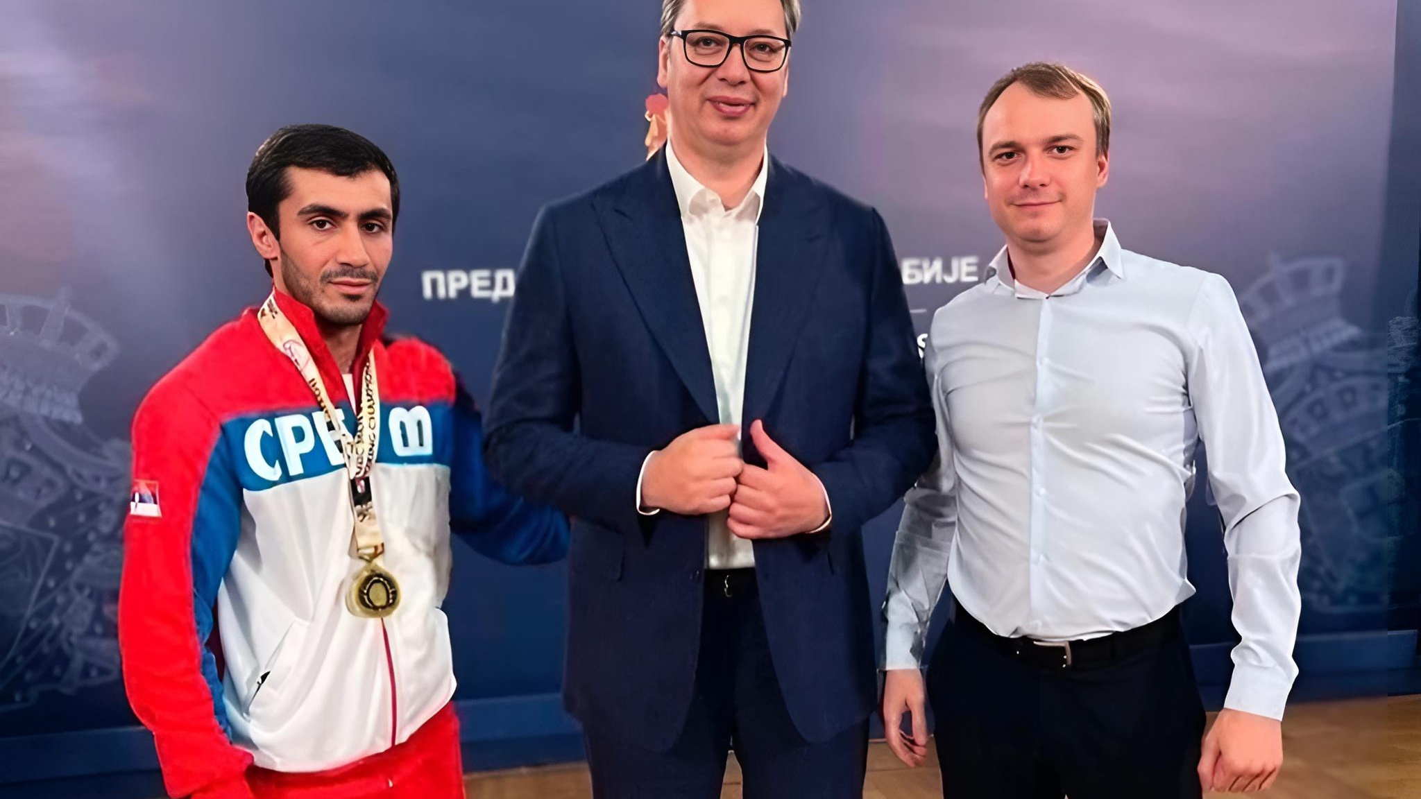 «На чистом русском языке»: президент Сербии поздравил боксера из Тольятти с бронзой