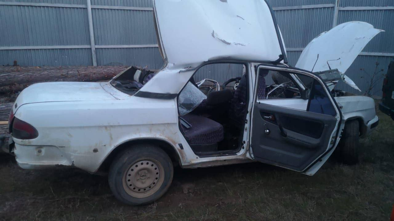 В Красноярском крае подростки угнали отцовскую машину и разбились насмерть: новости за 2 июня