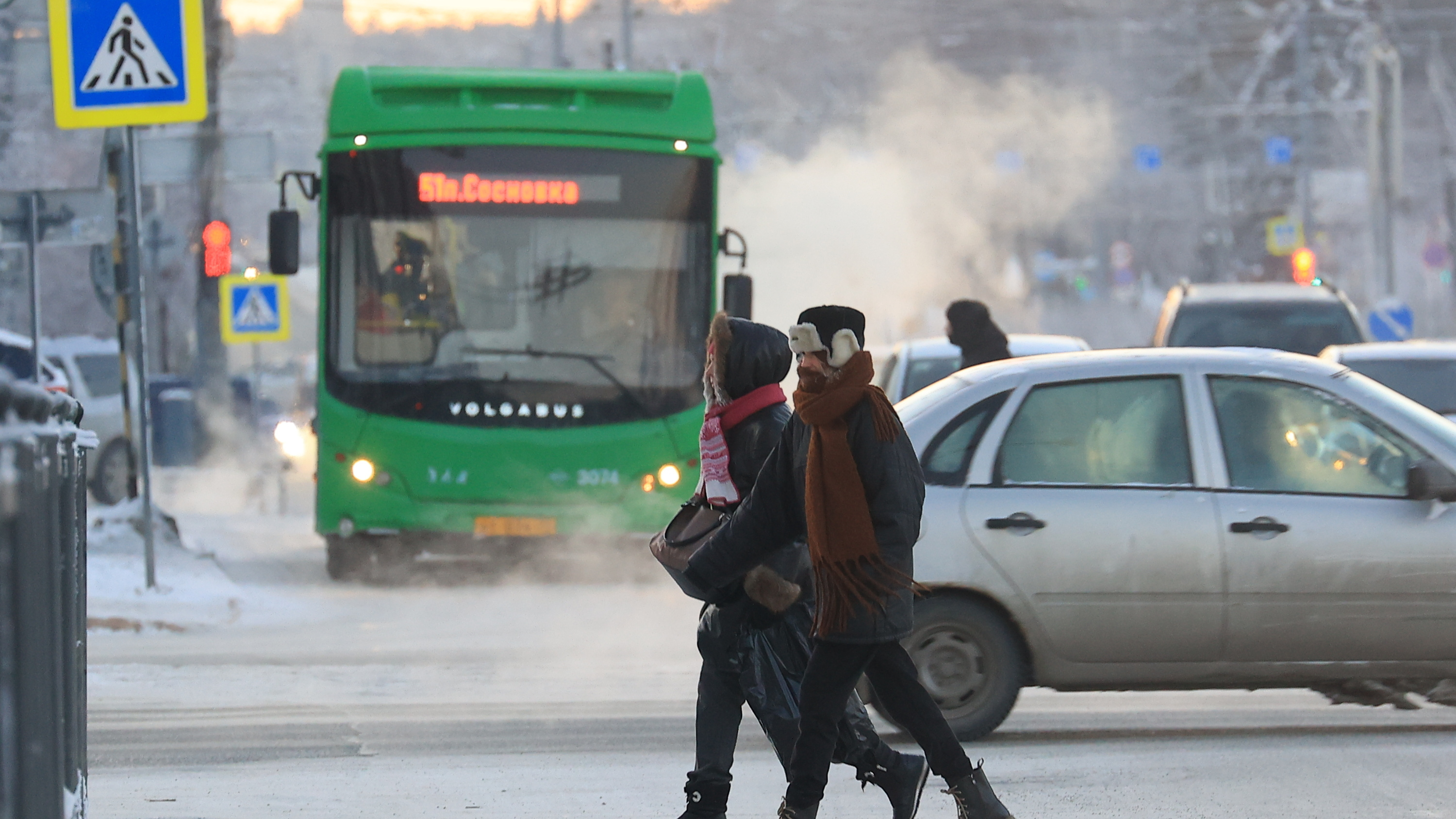 Аж стынет кровь! Как Челябинск пережил самый холодный этой зимой понедельник: онлайн-репортаж