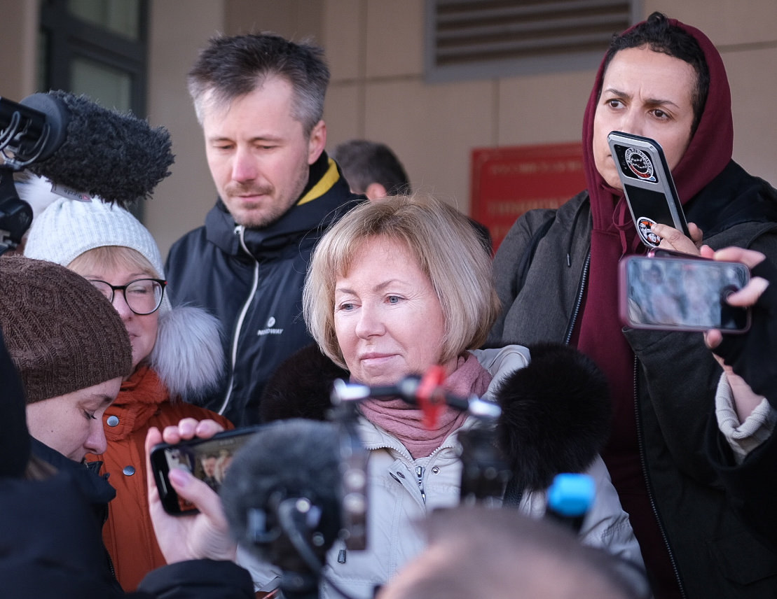 Мать Дмитрия Иванова так же, как и его адвокат, не согласна с решением суда