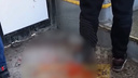 Мужчина залил кровью салон автобуса в Новосибирске. Видео