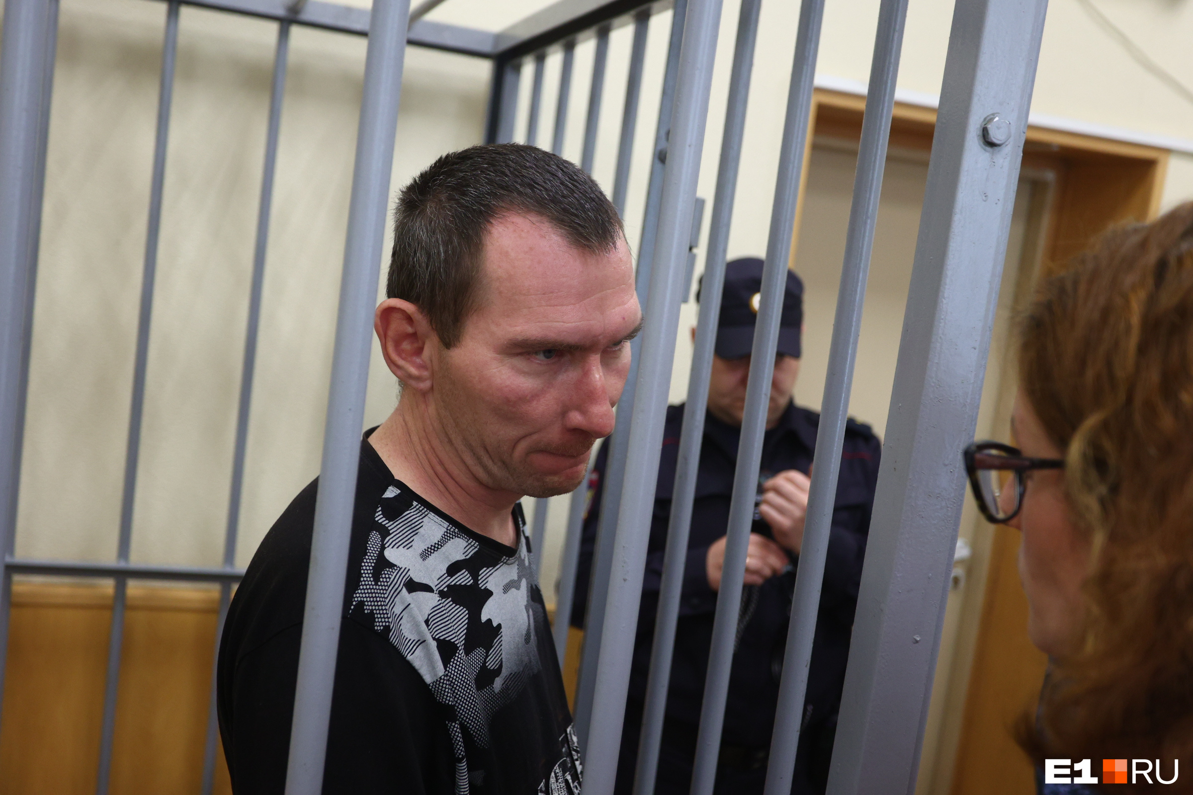 В Екатеринбурге отдали под суд уголовника-рецидивиста, который устроил резню в парке УрГУПСа