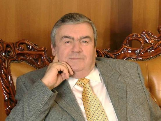 Умер первый президент Молдавии Мирча Снегур. В стране объявят траур