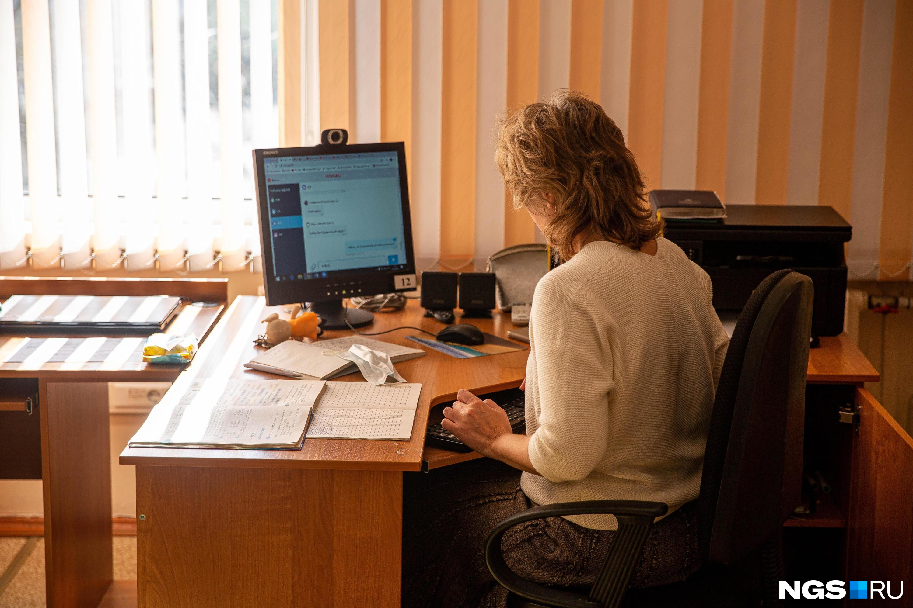 Tiny pretty things сериал. кэсси вентура шаг вперед. лучшая ученица последний танец длиной в год. лучшая ученица последний танец длиной в год. лучшая ученица последний танец длиной в год.