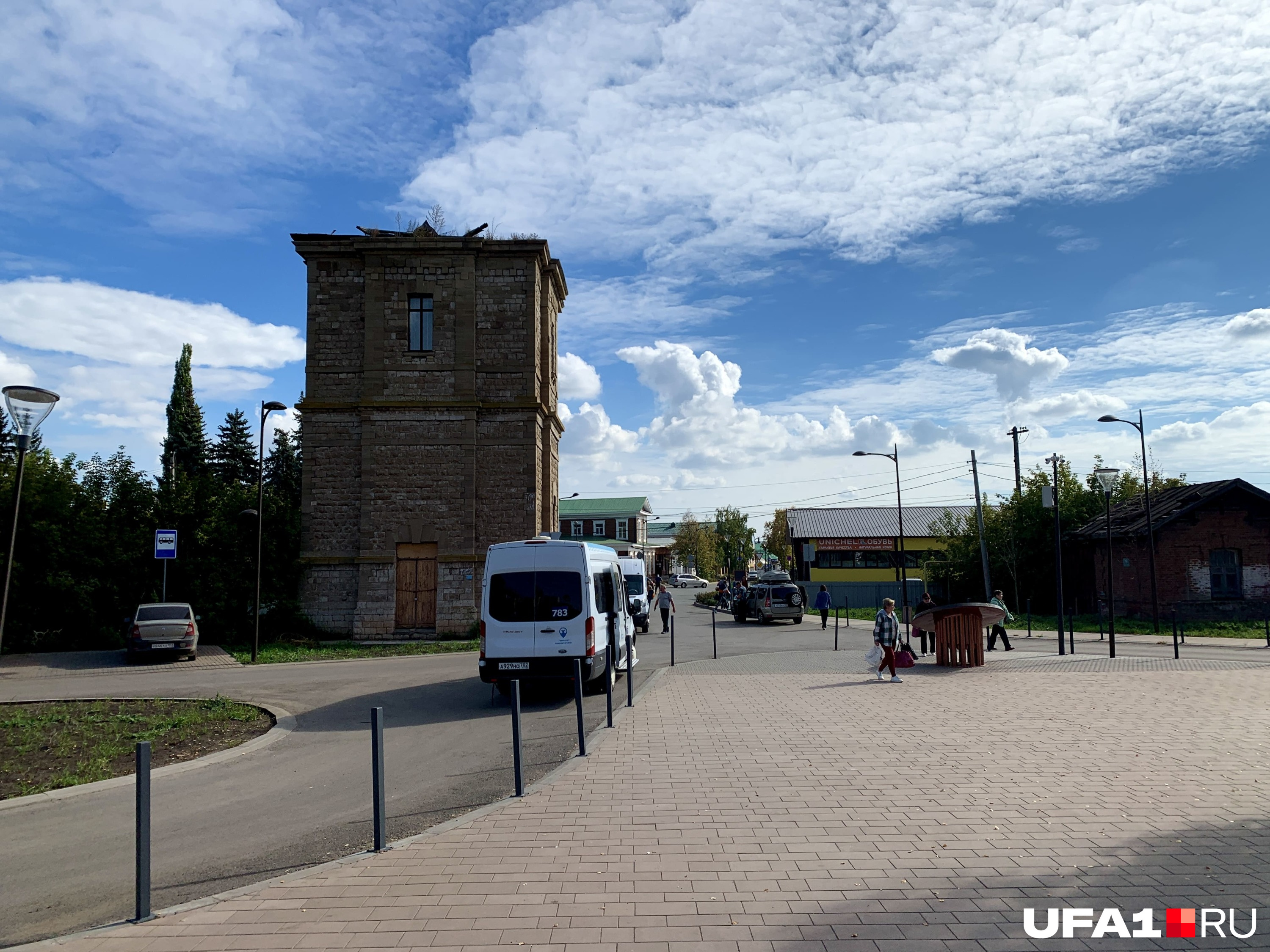 Маршрутки в Уфу тормозят возле станции