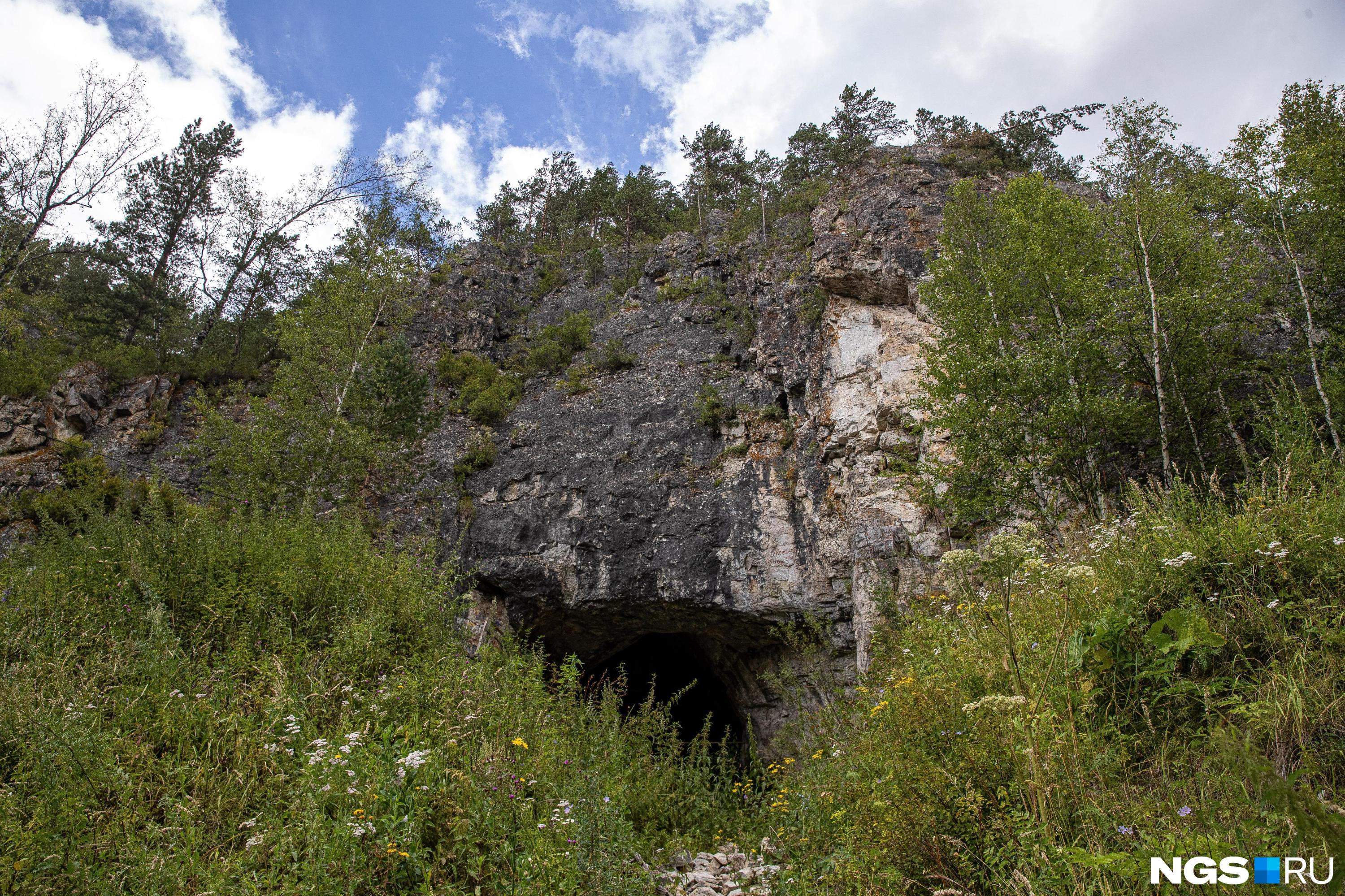 Пещеры Алтая привлекают туристов со всей России