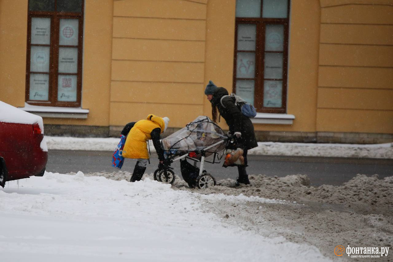 Снегопад в Петербурге. Санкт-Петербург зимой. Сугробы в Санкт Петербурге. Улицы Санкт-Петербурга зимой.